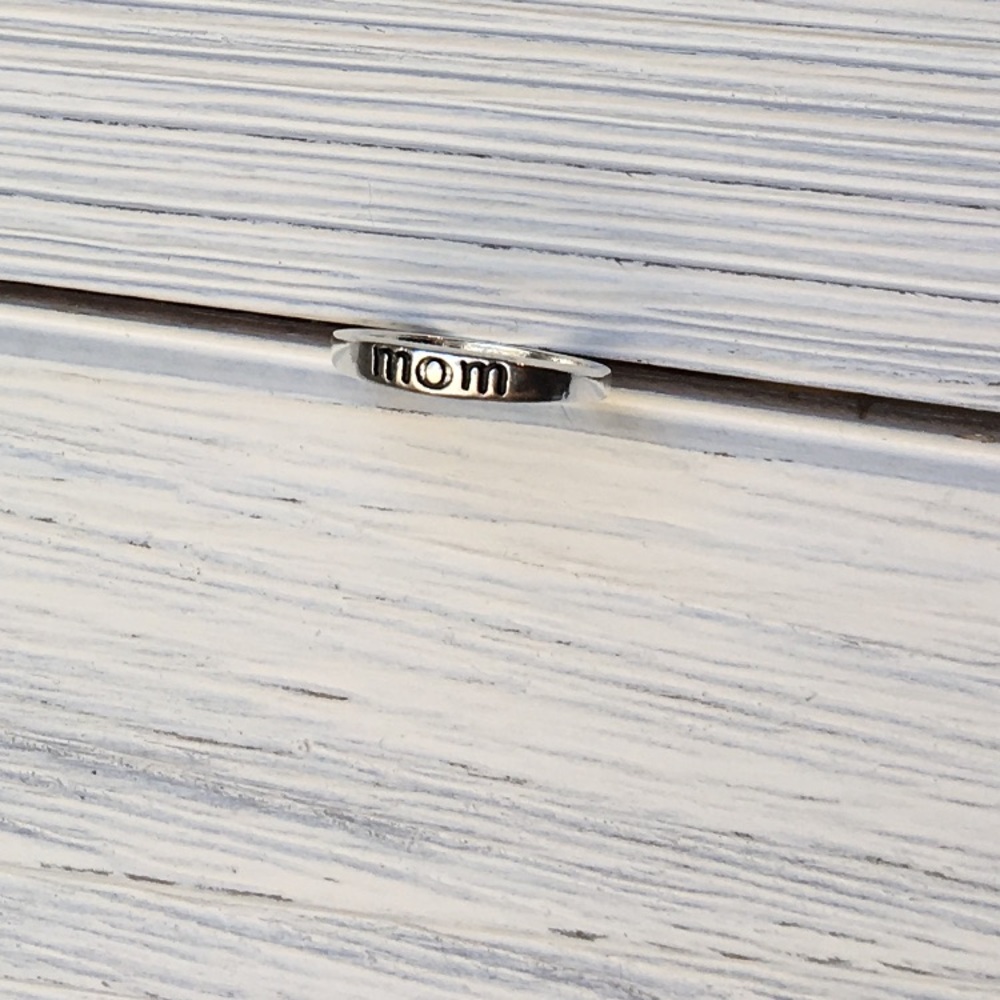 Mom fashion ring size 7